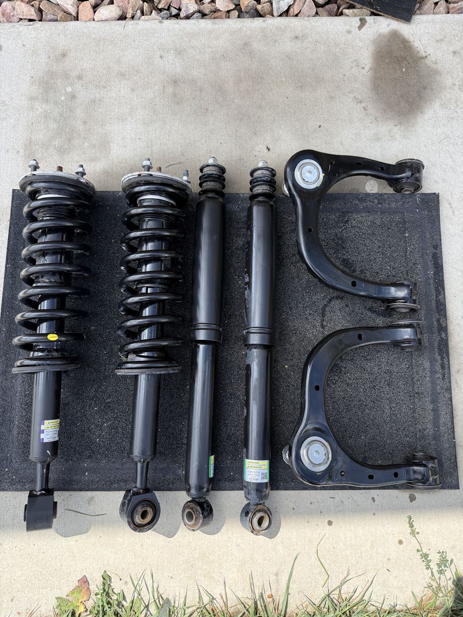 2025 Toyota Tacoma SR5 Shocks UCA