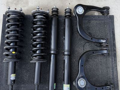 2025 Toyota Tacoma SR5 Shocks UCA