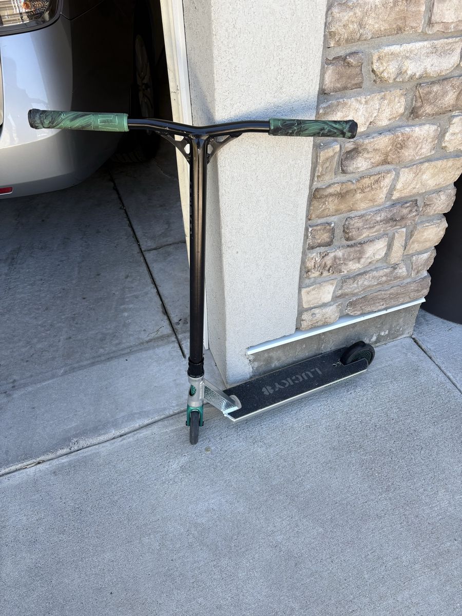 Lucky Pro Scooter