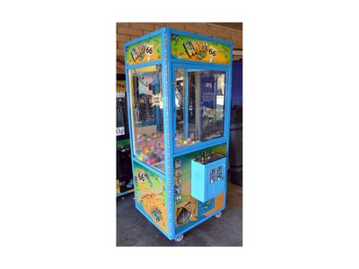 Arcade Game Claw Crane Machine Route 66 S&B Toy Company