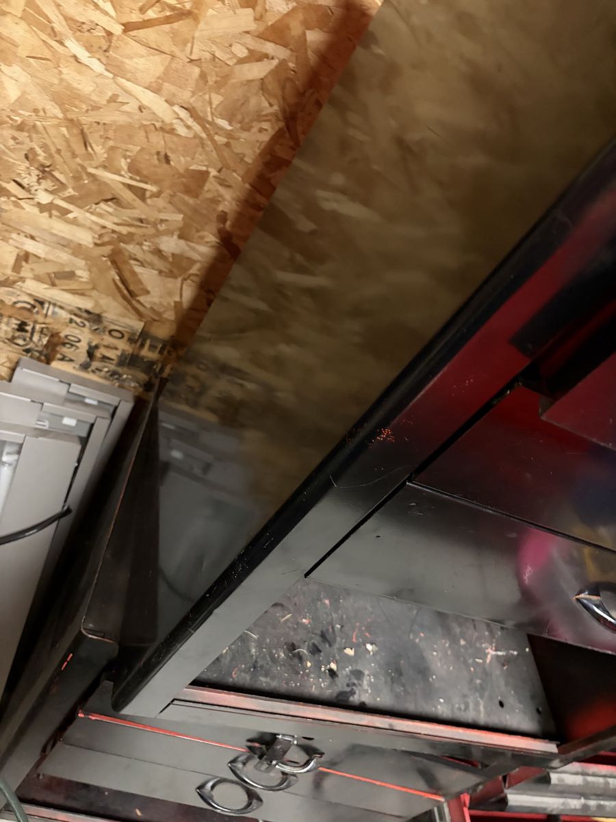 Main image 9