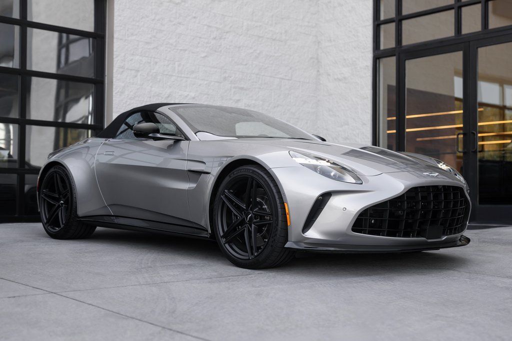 2026 Aston Martin Vantage Roadster