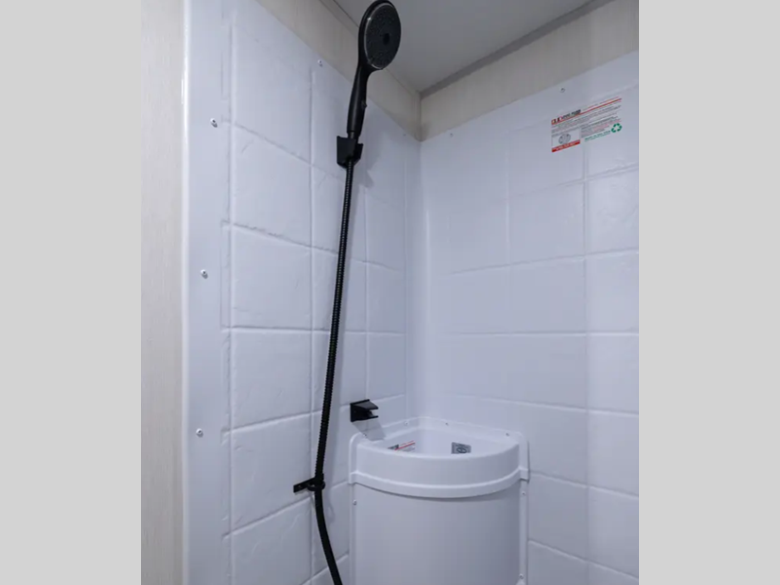 Main image 6