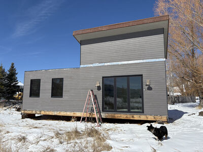 Attractive 374 Sq Ft Tiny Home/Studio – Ready for Your Vision