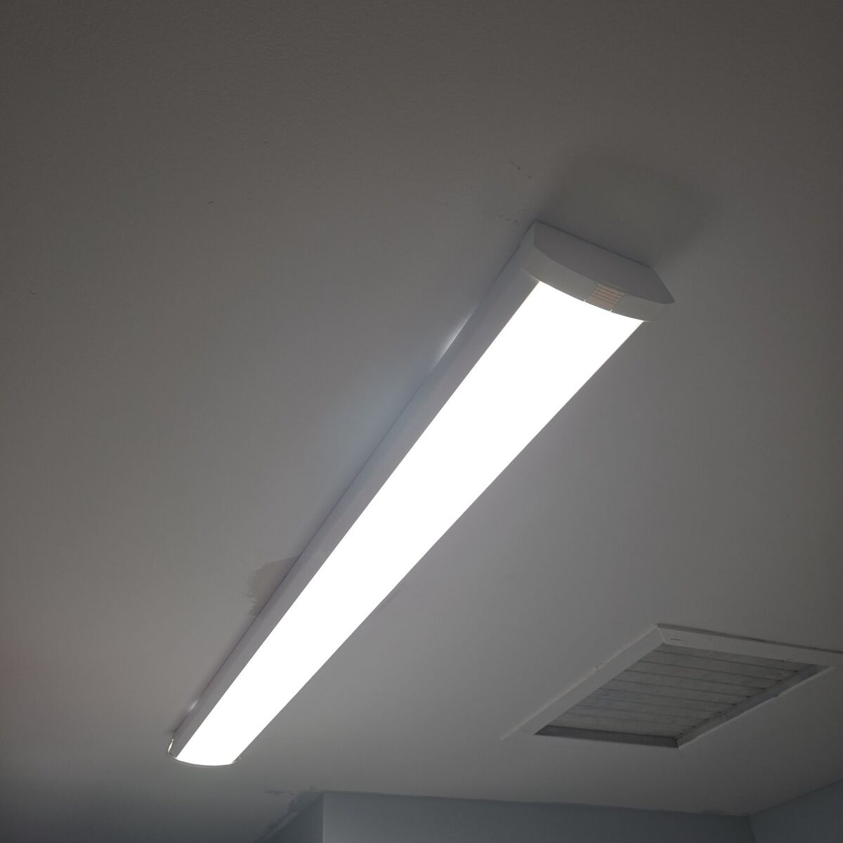 47 inch L.E.D. Long light