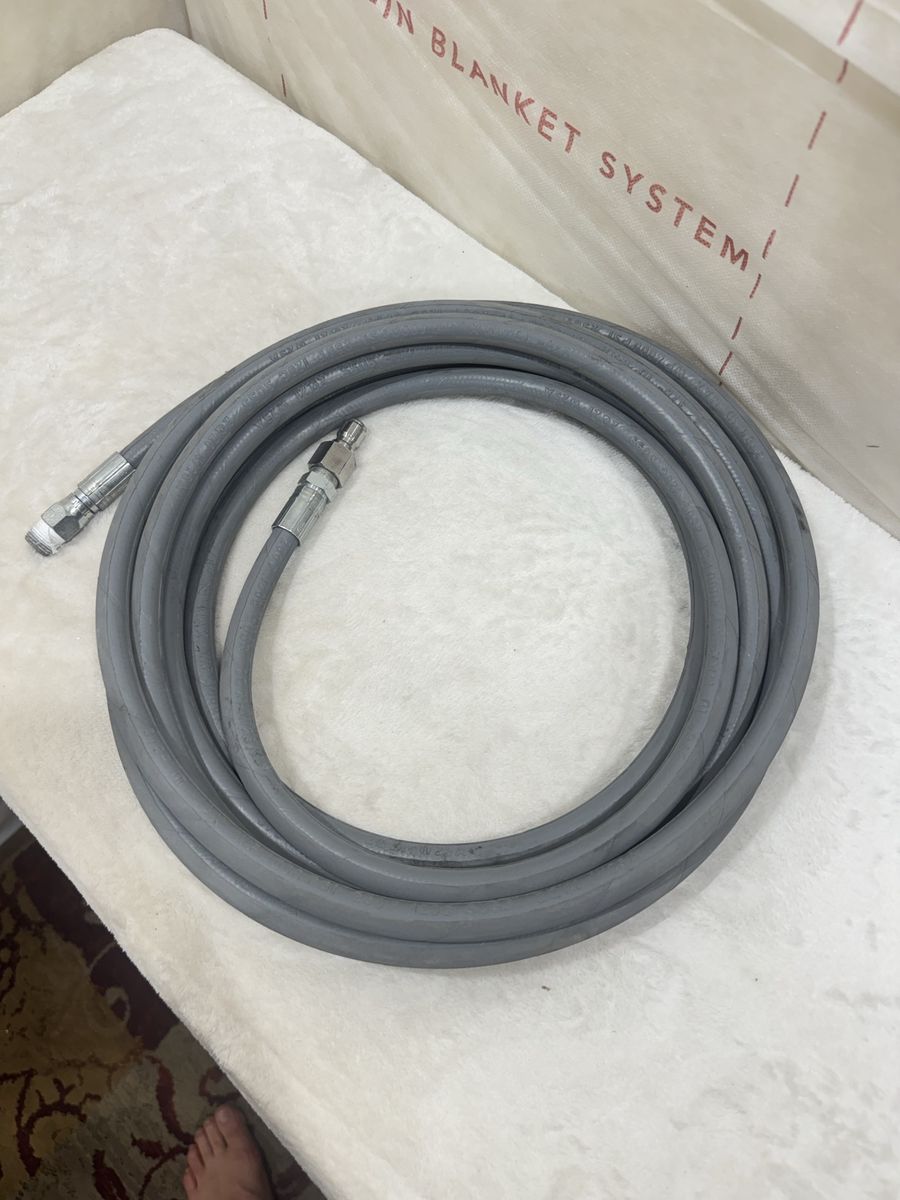 Gray Commercial Pressure Washer Hose with Quick Connect Fittings (25ft 3/8" 4000PSI Blue Non-Marking Pressure Washer Hose)