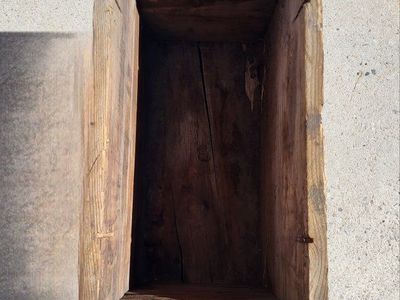 **VINTAGE MILITARY AMMO BOX**