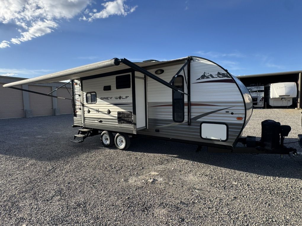 Mint 2015 Grey Wolf Limited T24RB Double Slides