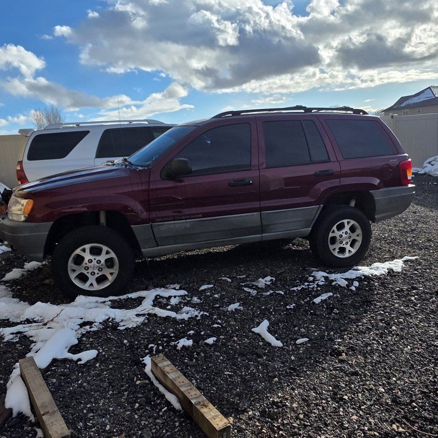 2000 Jeep Grand Cherokee Laredo