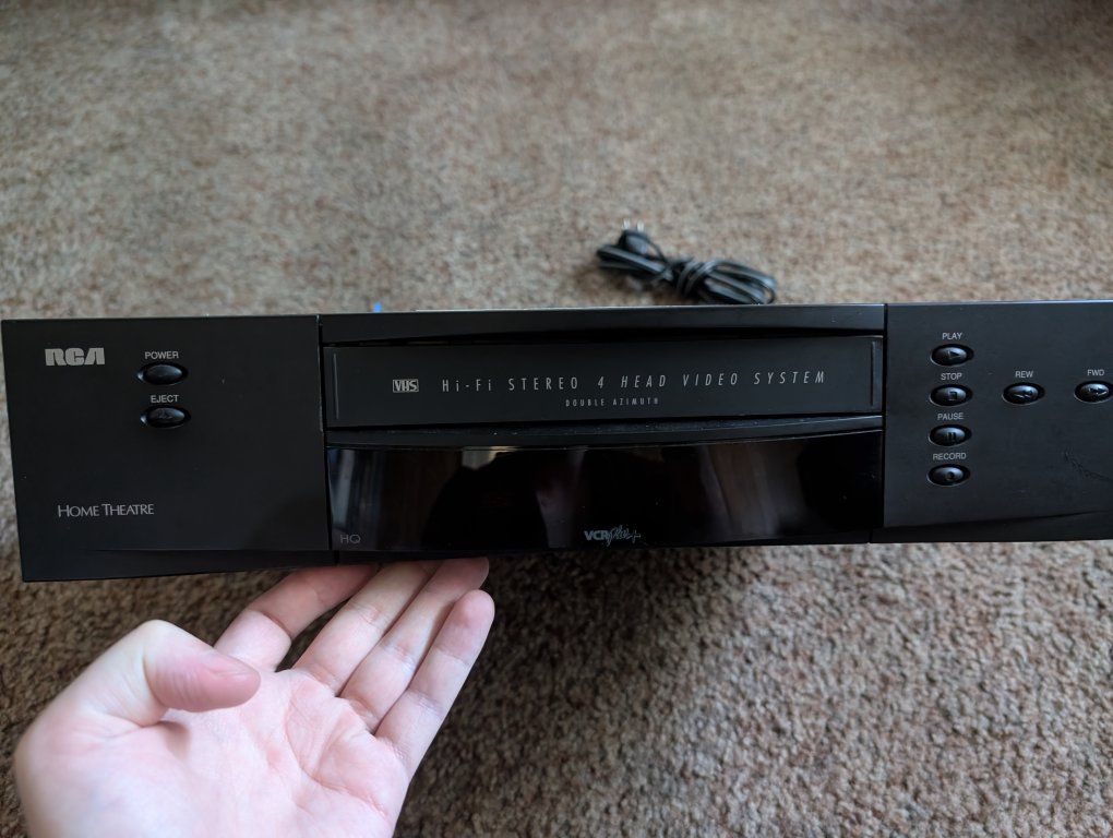 RCA VR652HF VCR Plus+ Hi-Fi Stereo 4 Head Video System w/ Remote and ShowSaver Memory