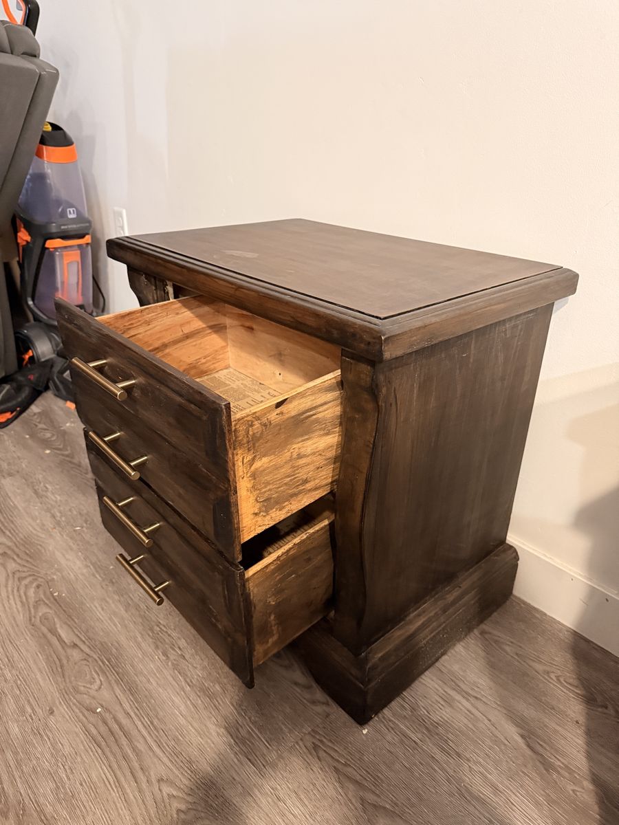 Main image 3