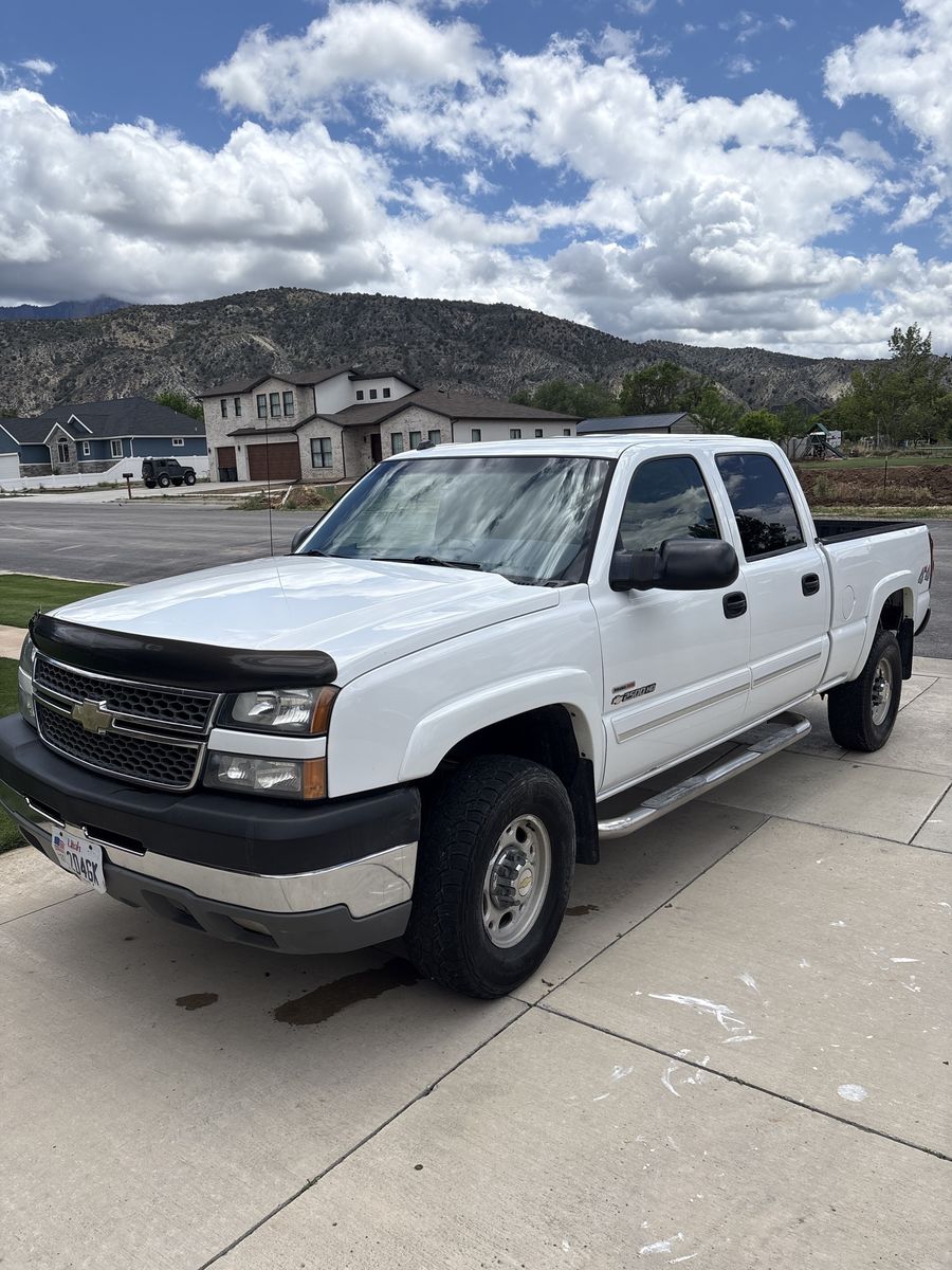 2005 Chevrolet Silverado 2500HD LS