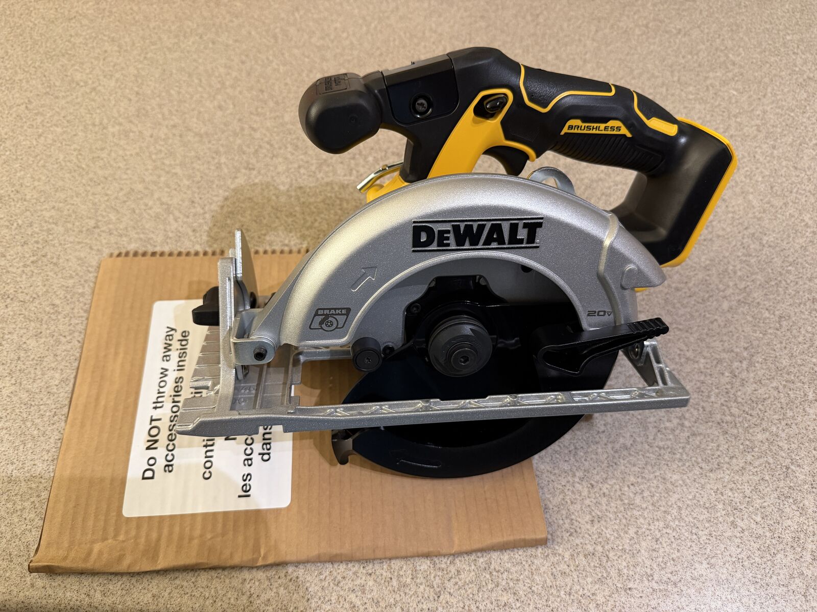Brand new DEWALT 20V Brushless Circular saw, tool only
