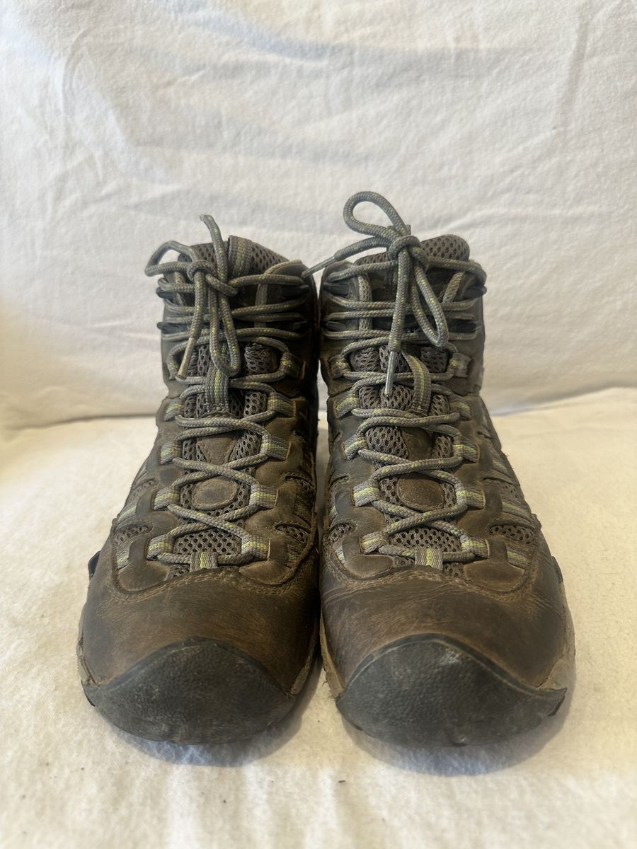 Keen Women’s 8 Grey Mesh/Leather Hiking Boots