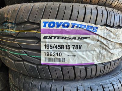 195/45r15 toyo extensa hp