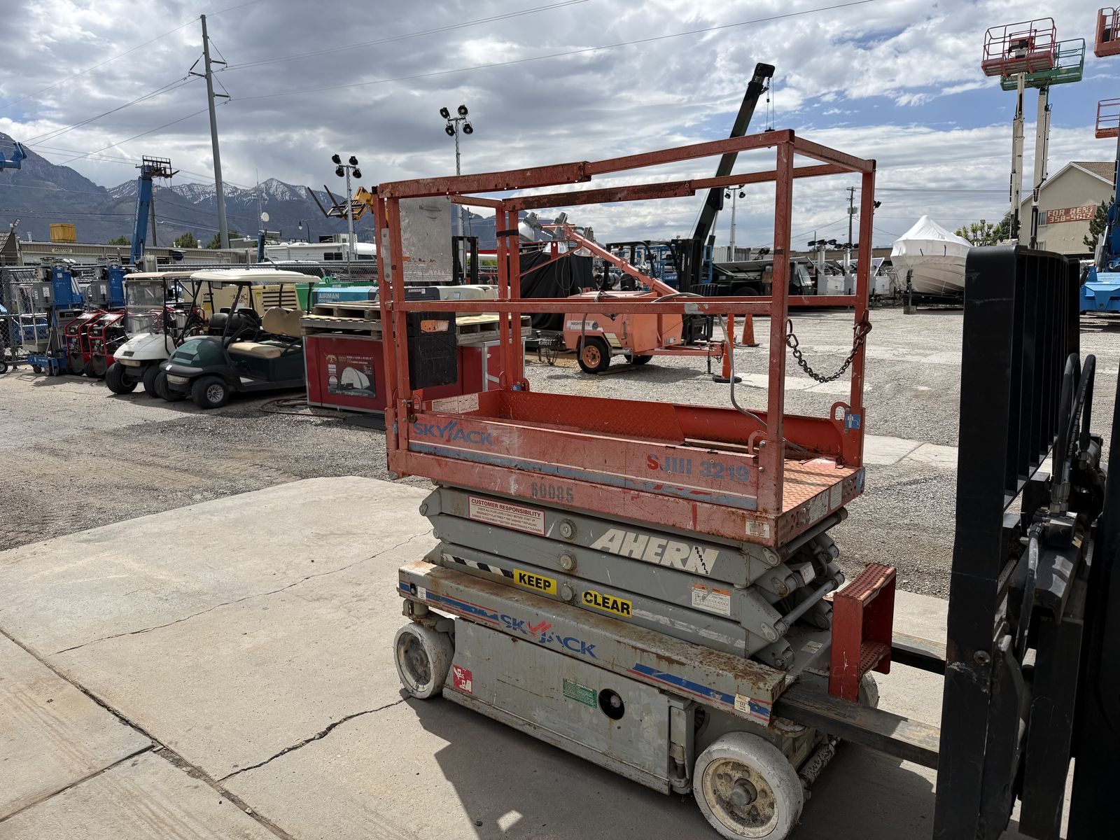 Various Scissor Lifts NEED WORK $500 OBO Each