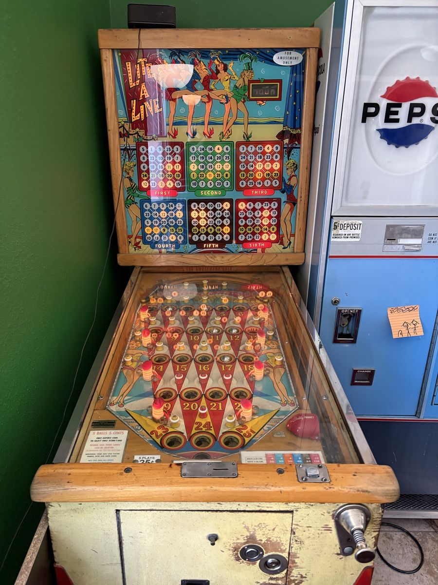 Lite a Line vintage pinball bingo style arcade