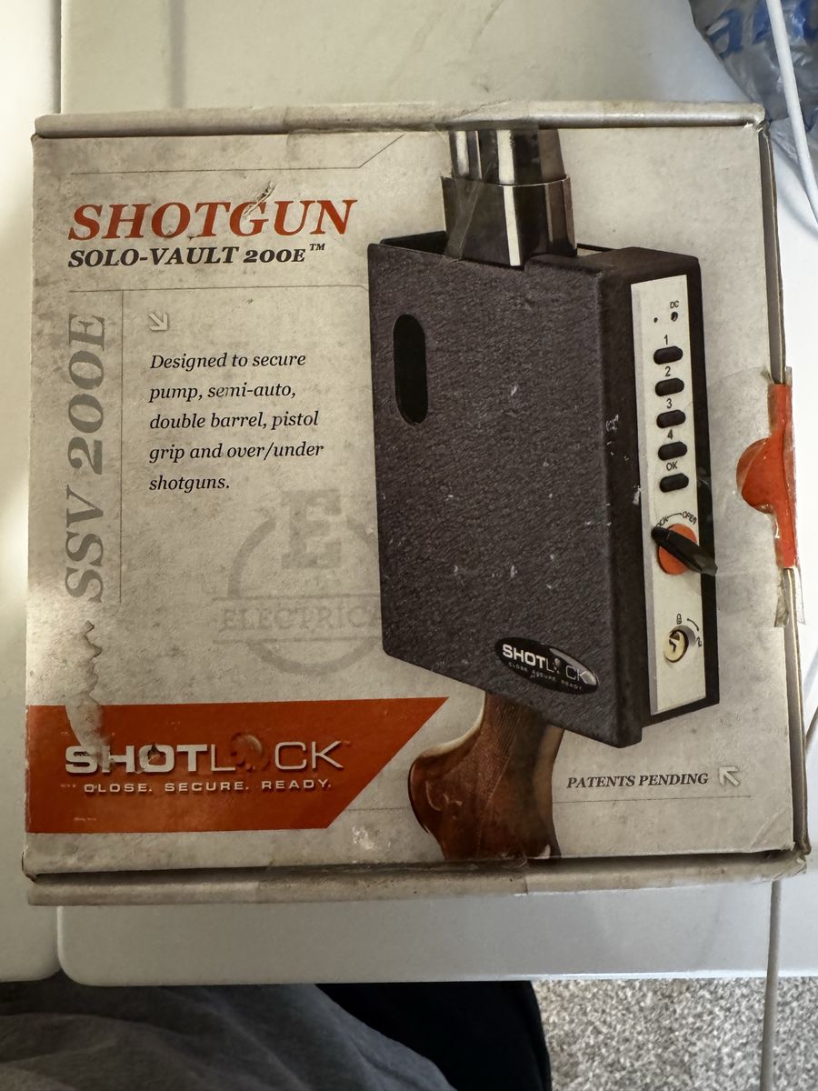 Shotgun safe/vault