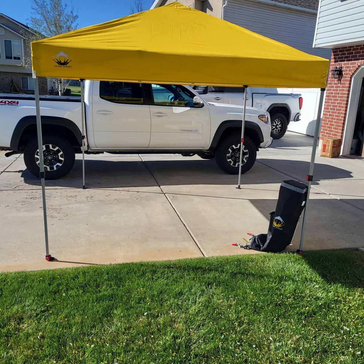 8' x 8' Crown Shade Instant Canopy Yellow