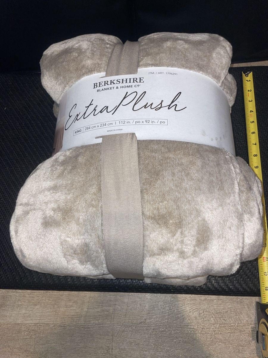 Berkshire Blanket & Home Co. Extra Plush King Blanket Beige