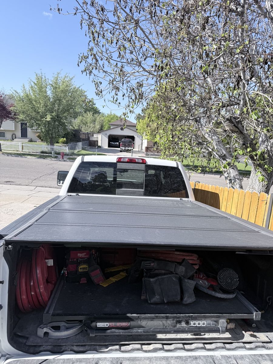 Truck bed cover