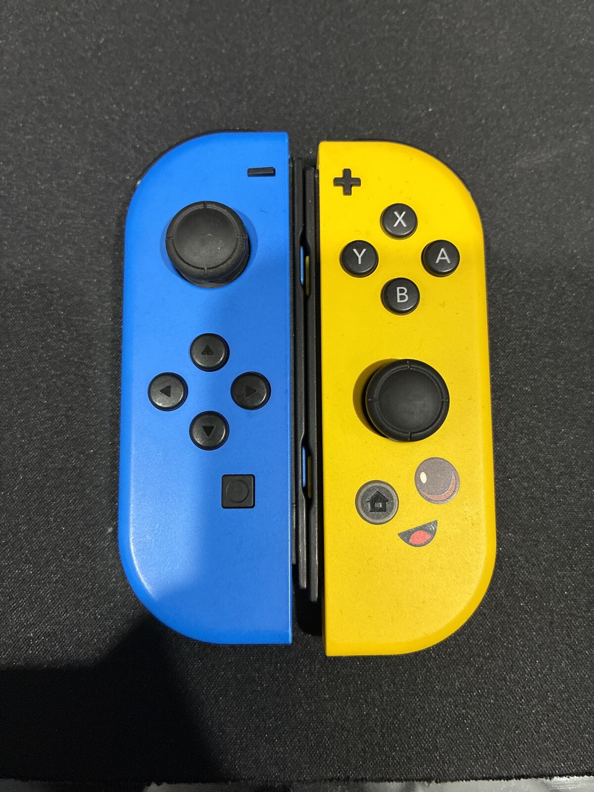 Nintendo switch joycons Fortnite themed