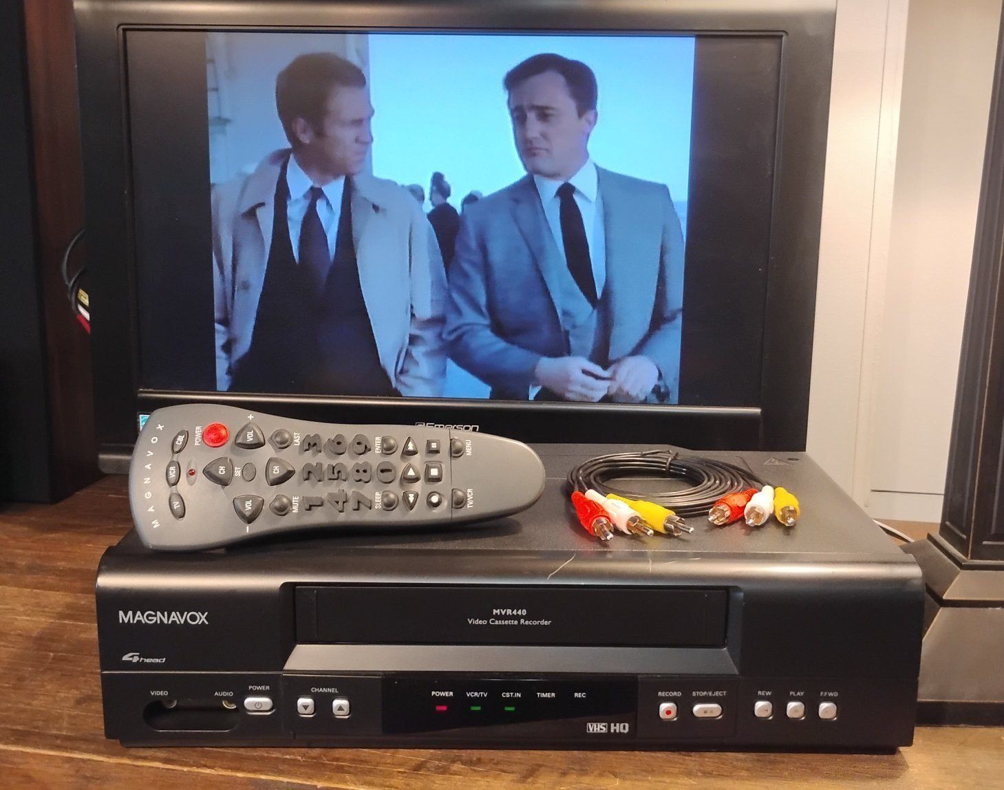 Magnavox VCR VHS HD Video Cassette player with Remote & AV Cables