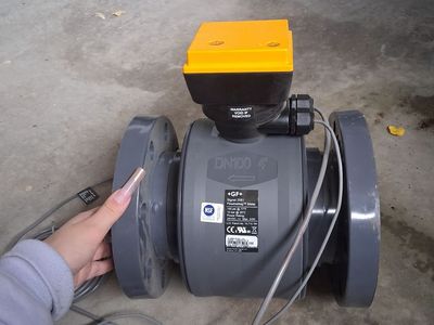 Water flow regulator