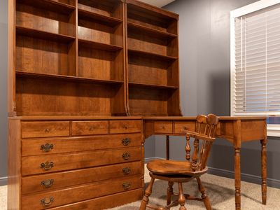 Solid Maple Colonial Bedroom Set and Desk From Ethan Allen w/Twin Headboard