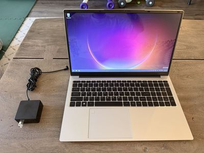 SANPTENT 15” Laptop
