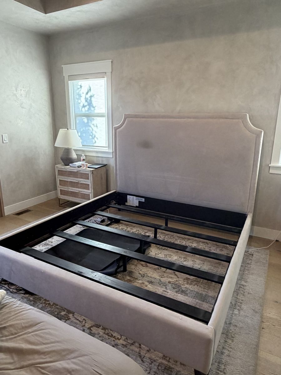 King Bedframe