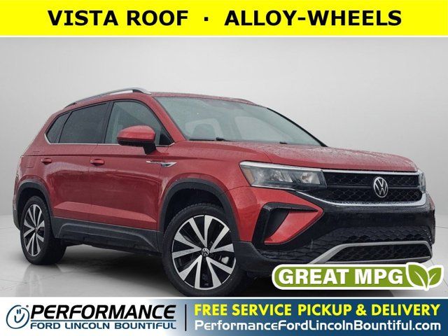 2023 Volkswagen Taos SE 4Motion