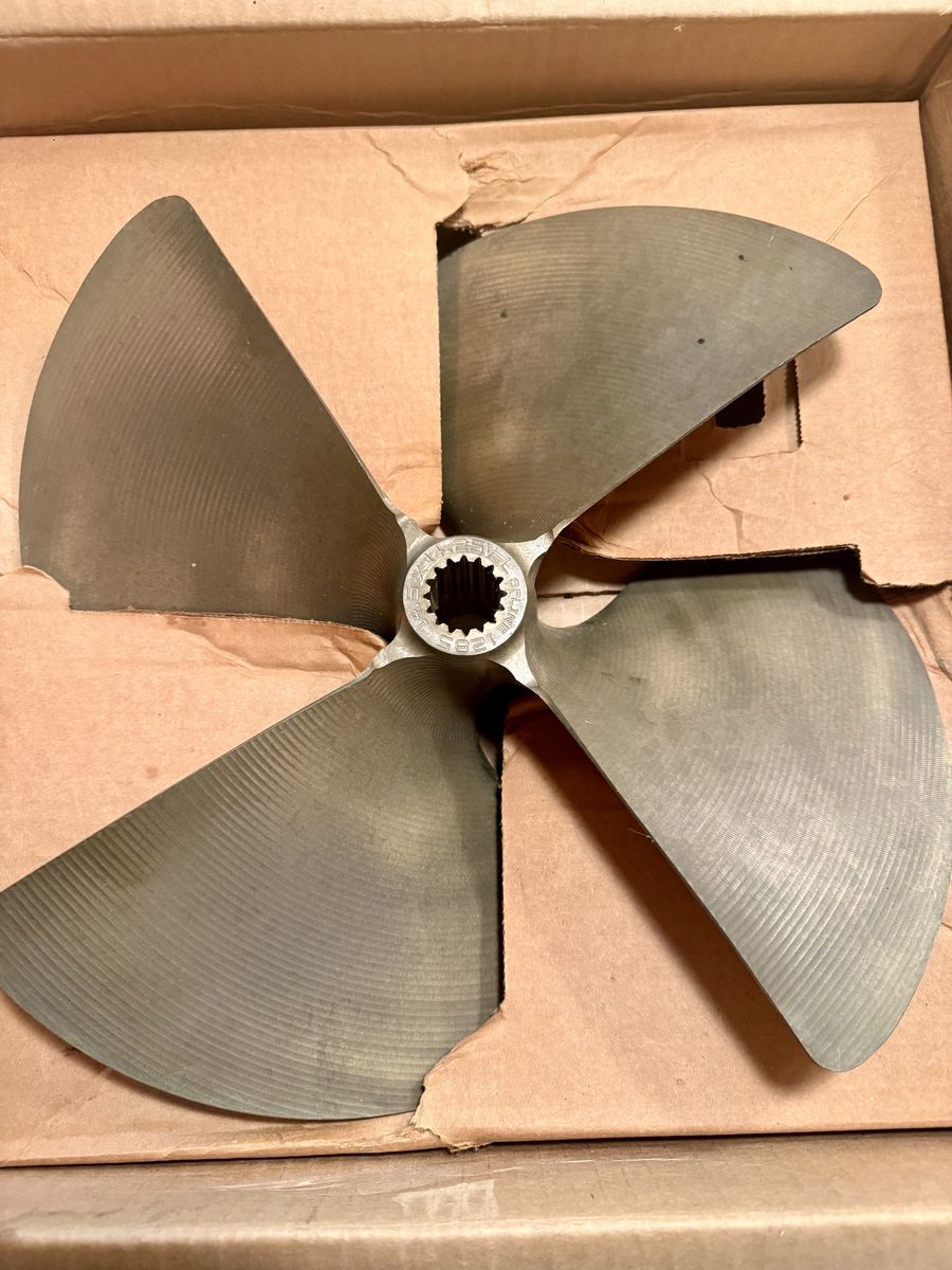 GMP / AMP-472 4-Blade Boat Propeller – New - 14.25 x 14 – LC Spline