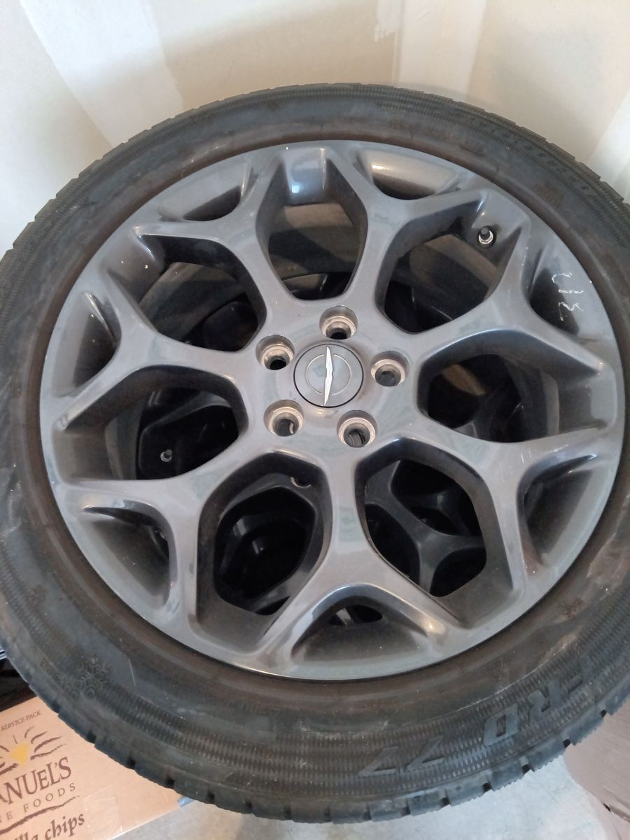 Chrysler 300 wheels