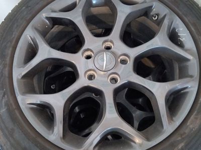 Chrysler 300 wheels