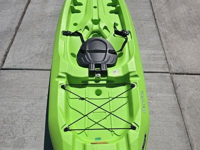 Lifetime Daylite Sit-on-Top Kayak - Lime Green with Paddle - Excellent Condition