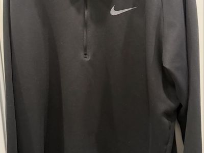 Nike Dri-FIT Men's Half-Zip Long Sleeve Pullover - Size 2XL