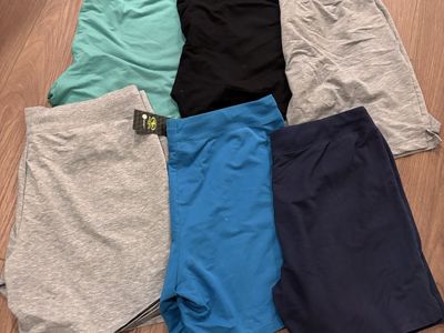 Women’s XXXL Shorts $3 Each