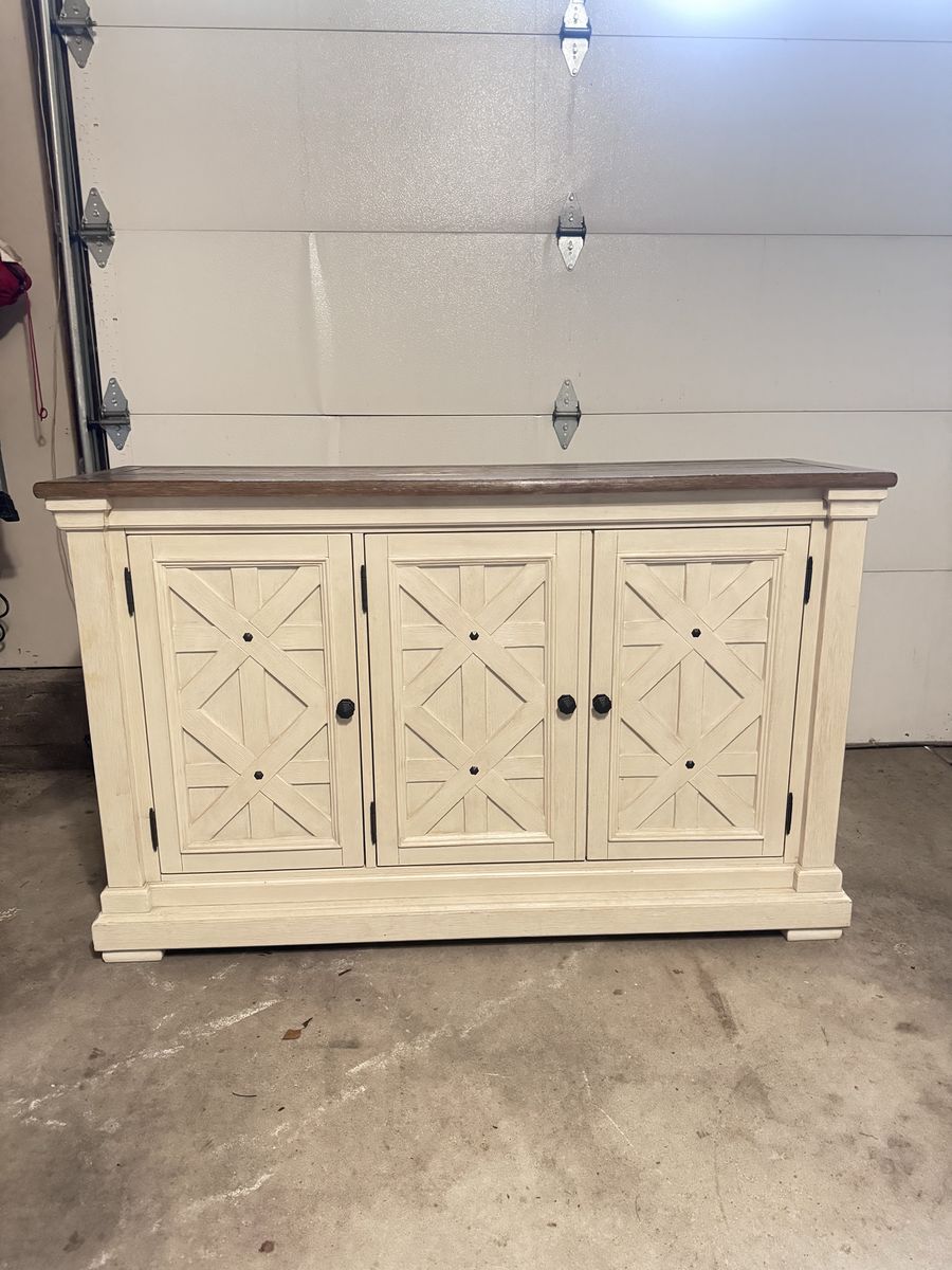 Farmhouse Style 3-Door Console Cabinet White Washed Storage Buffet TV Stand Media Console