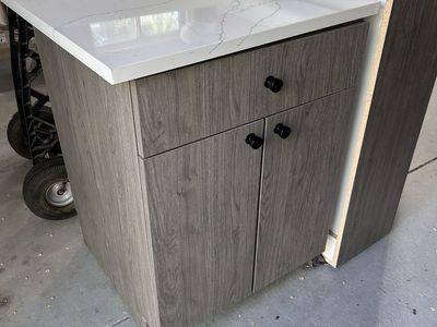 Matching base & wall cabinet set w/ quartz counter
