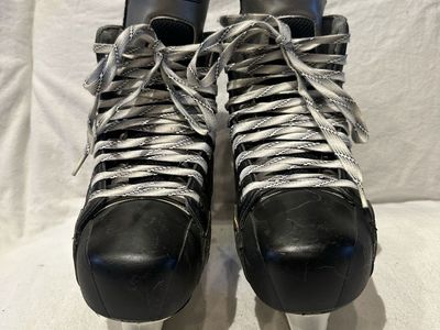 Bauer supreme 30 size 9D hockey skates Tuik blades