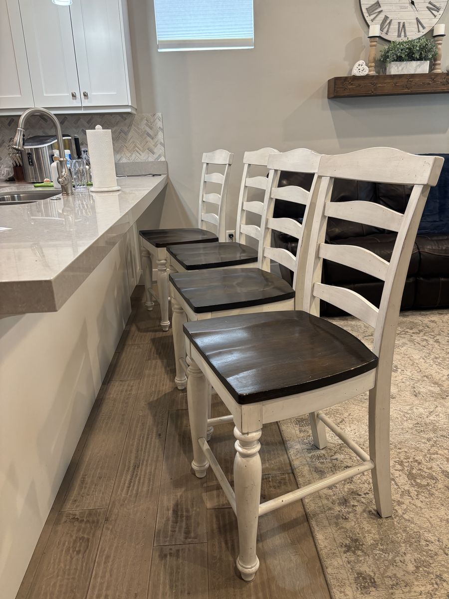 FOUR COUNTER HEIGHT FARMHOUSE BAR CHAIRS