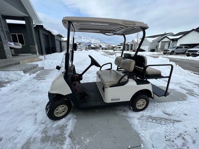 EZGO RXV ELITE LITHIUM GOLF CART $3800 OBO