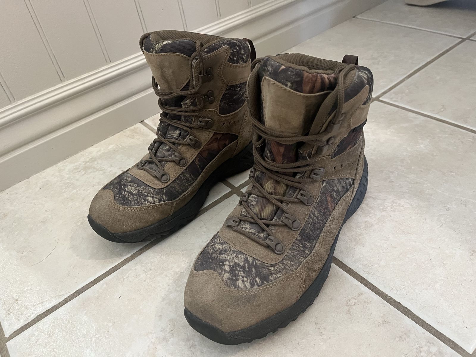 Itasca Hiking/Hunting Boot Size 8