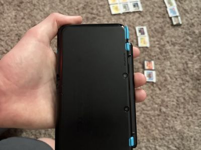 Nintendo 2DS Handheld Console - Black & Blue with Stylus (Games not included)