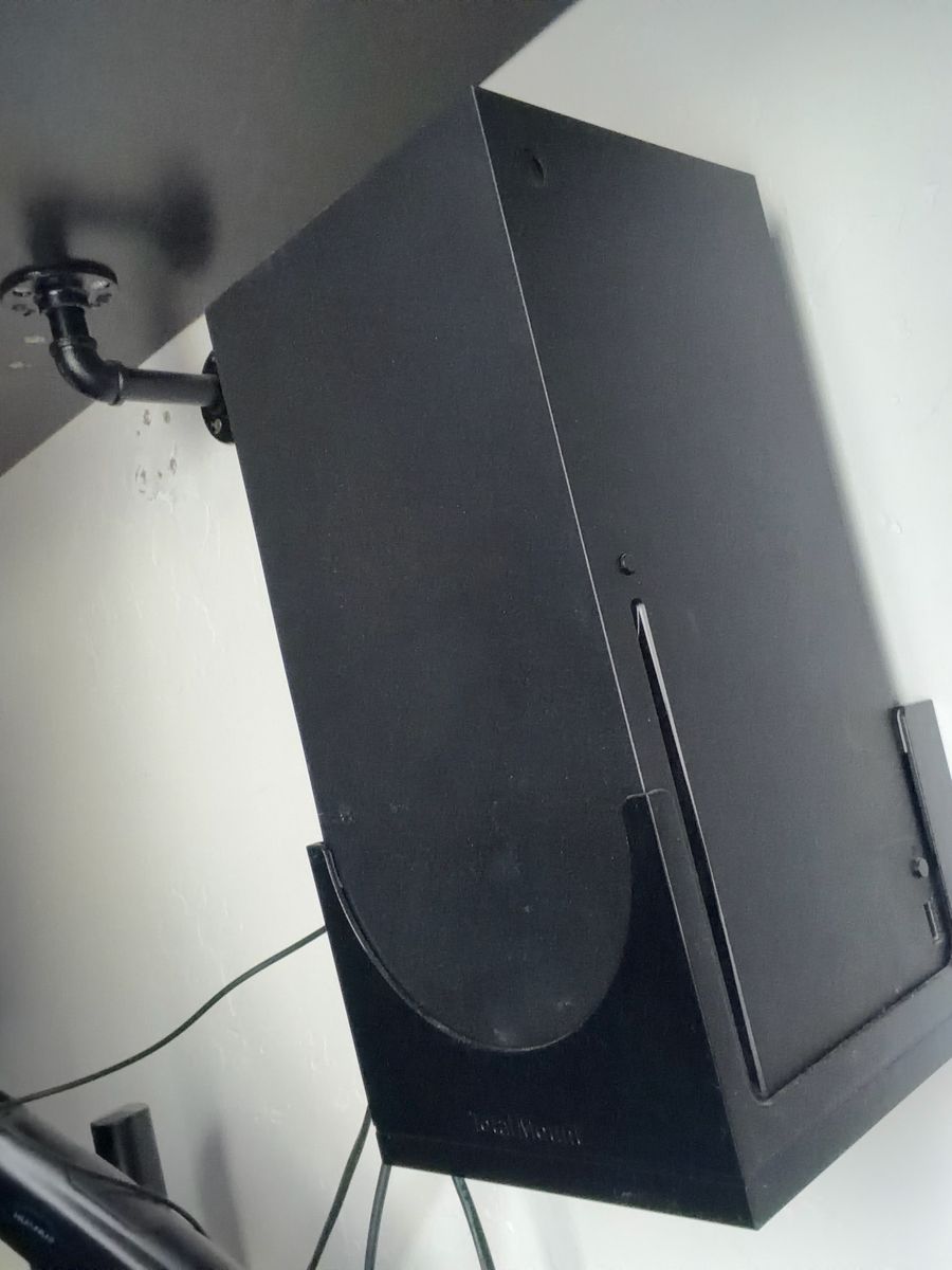 Main image 3