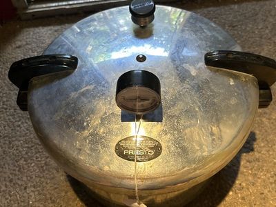 PRESTO VINTAGE 16 QT PRESSURE COOKER, MODEL 7-B