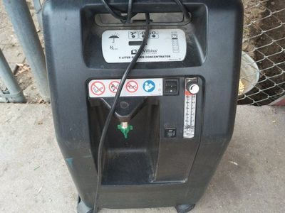 OXYGEN CONCENTRATOR 5 Liter only 246 hours