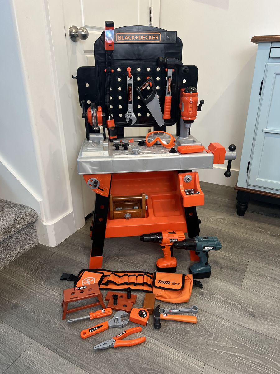 BLACK+DECKER Kids Tool Workbench + Extra Toy Tools