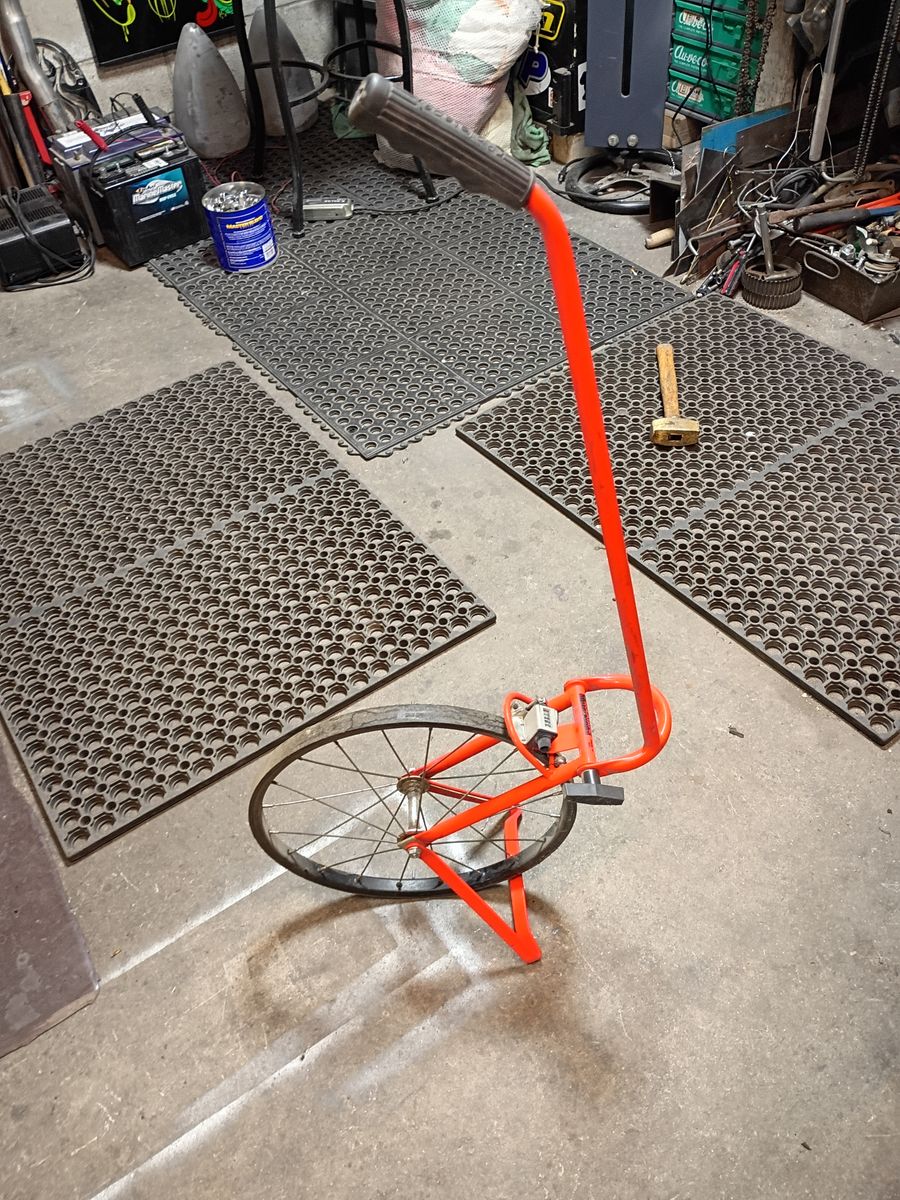 Rolling tape measure
